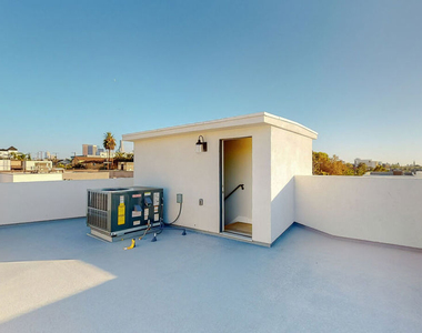 307 Rosemont Avenue - Photo Thumbnail 26
