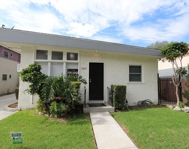 1805 Silver Lake Boulevard - Photo Thumbnail 2