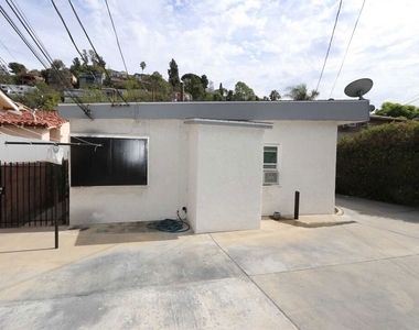 1805 Silver Lake Boulevard - Photo Thumbnail 19