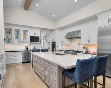 809 Leonard Road - Photo Thumbnail 9
