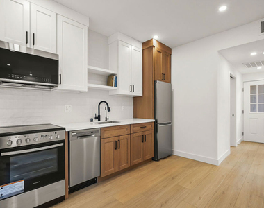 726 Pier Avenue - Photo Thumbnail 9