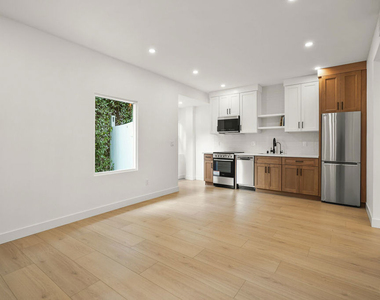 726 Pier Avenue - Photo Thumbnail 6