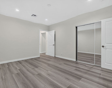 441 Dartmouth Road - Photo Thumbnail 26