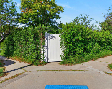 441 Dartmouth Road - Photo Thumbnail 1