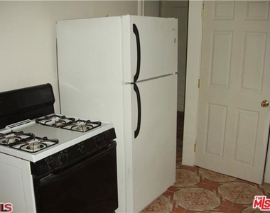 737 N Harvard Boulevard - Photo Thumbnail 1