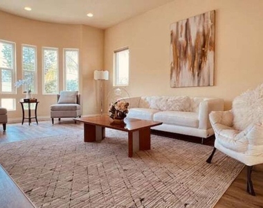 4324 Saltillo Street - Photo Thumbnail 7