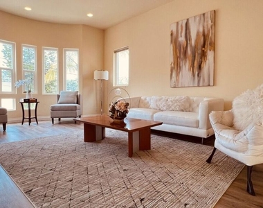 4324 Saltillo Street - Photo Thumbnail 9