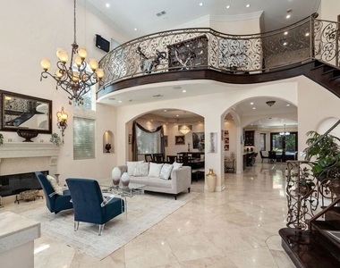 5303 Mecca Avenue - Photo Thumbnail 3