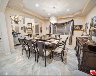 5303 Mecca Avenue - Photo Thumbnail 8