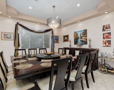 5303 Mecca Avenue - Photo Thumbnail 9