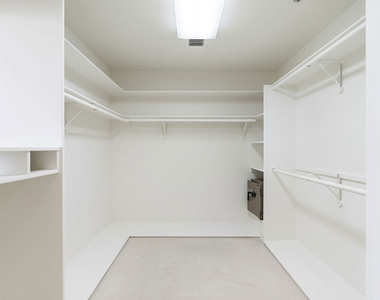 10430 Wilshire Boulevard - Photo Thumbnail 14