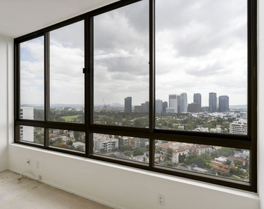 10430 Wilshire Boulevard - Photo Thumbnail 17
