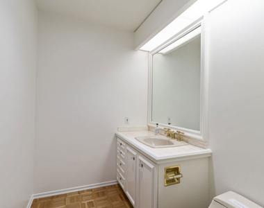 10430 Wilshire Boulevard - Photo Thumbnail 19