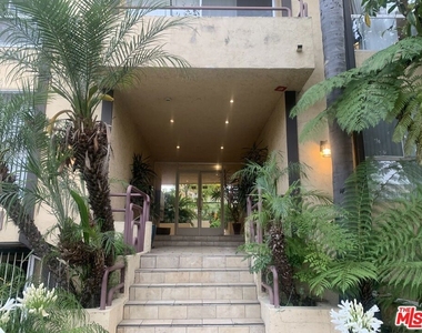 1731 Colby Avenue - Photo Thumbnail 11