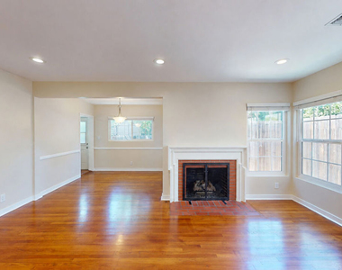 15031 Hartland Street - Photo Thumbnail 2