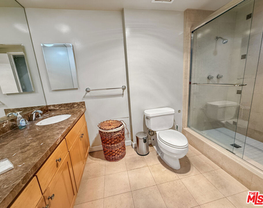 10445 Wilshire Boulevard - Photo Thumbnail 8