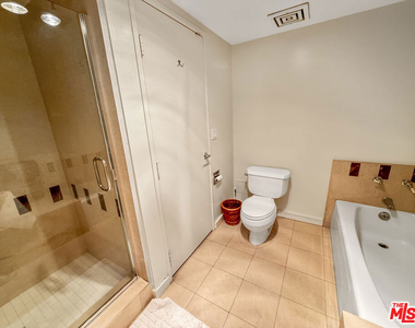 10445 Wilshire Boulevard - Photo Thumbnail 6