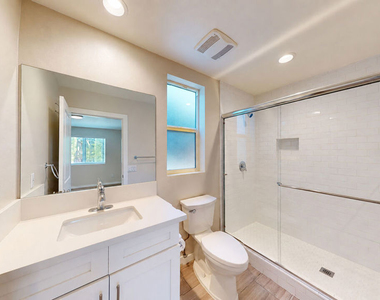 15033 Hartland Street - Photo Thumbnail 10