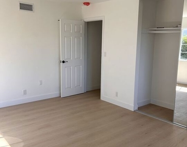 11960 Modjeska Place - Photo Thumbnail 31