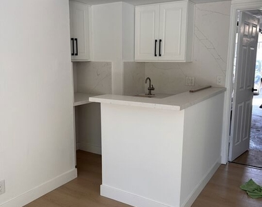 11960 Modjeska Place - Photo Thumbnail 18