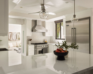 4460 Wilshire Boulevard - Photo Thumbnail 32