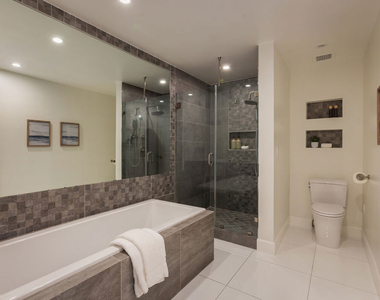 4460 Wilshire Boulevard - Photo Thumbnail 46