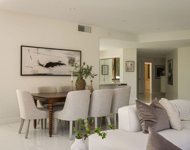 4460 Wilshire Boulevard - Photo Thumbnail 11