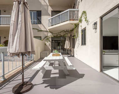 4460 Wilshire Boulevard - Photo Thumbnail 63