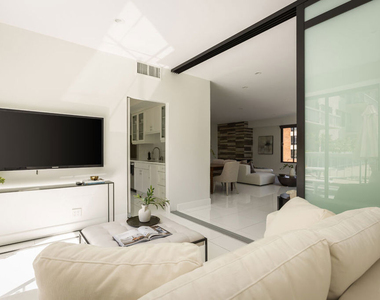 4460 Wilshire Boulevard - Photo Thumbnail 20