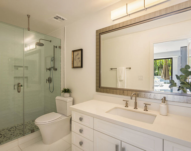 4460 Wilshire Boulevard - Photo Thumbnail 54