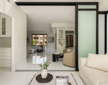 4460 Wilshire Boulevard - Photo Thumbnail 21