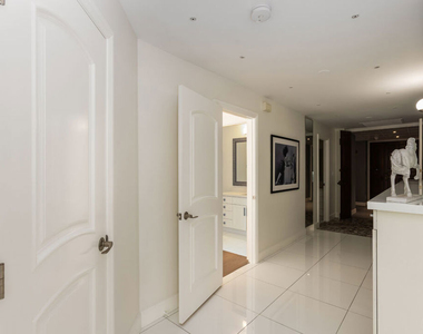 4460 Wilshire Boulevard - Photo Thumbnail 3