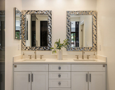 4460 Wilshire Boulevard - Photo Thumbnail 43