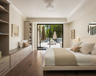 4460 Wilshire Boulevard - Photo Thumbnail 50