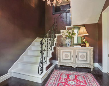 1233 N Crescent Heights Boulevard - Photo Thumbnail 3
