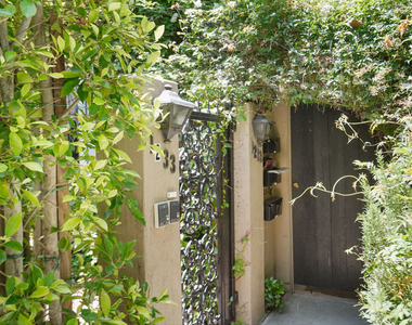 1233 N Crescent Heights Boulevard - Photo Thumbnail 1