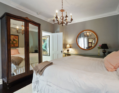 1233 N Crescent Heights Boulevard - Photo Thumbnail 22