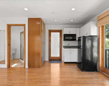 6152 W 77th Street - Photo Thumbnail 5