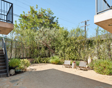 6152 W 77th Street - Photo Thumbnail 12