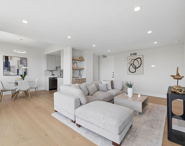 10747 Wilshire Boulevard - Photo Thumbnail 1
