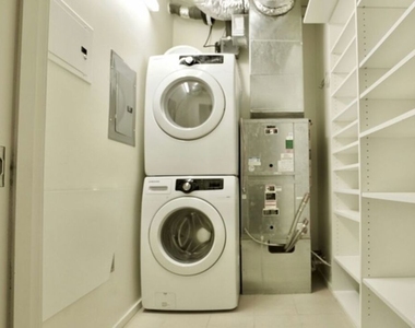 1155 S Grand Avenue - Photo Thumbnail 13