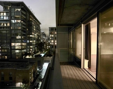 1155 S Grand Avenue - Photo Thumbnail 4