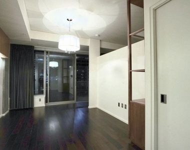 1155 S Grand Avenue - Photo Thumbnail 10