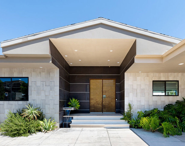 2052 Stradella Road - Photo Thumbnail 4