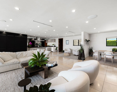 2052 Stradella Road - Photo Thumbnail 8