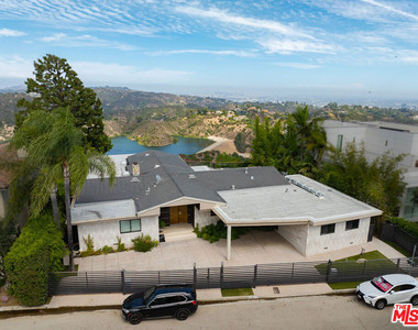 2052 Stradella Road - Photo Thumbnail 2