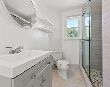 22607 Pacific Coast Highway - Photo Thumbnail 9