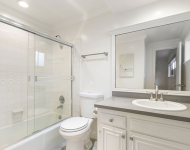 3514 Mountain View Avenue - Photo Thumbnail 6