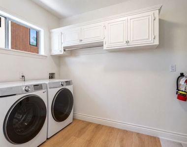 3514 Mountain View Avenue - Photo Thumbnail 13