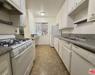 1507 Princeton Street - Photo Thumbnail 9